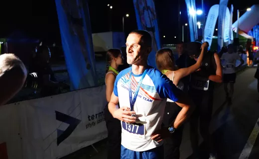 Pobiegli na Milę! Bieg dostarczył zawodnikom sporo wrażeń [WIDEO] - 30